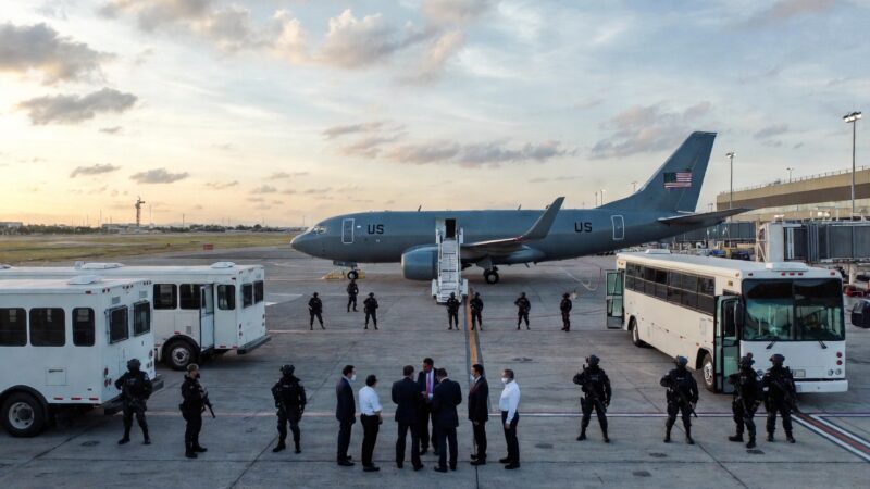 ¡Entregamos a los monstruos, pero los creamos aquí!